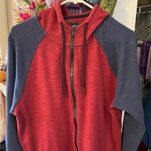 Men’s L red with blue hoodie. Like new condition.